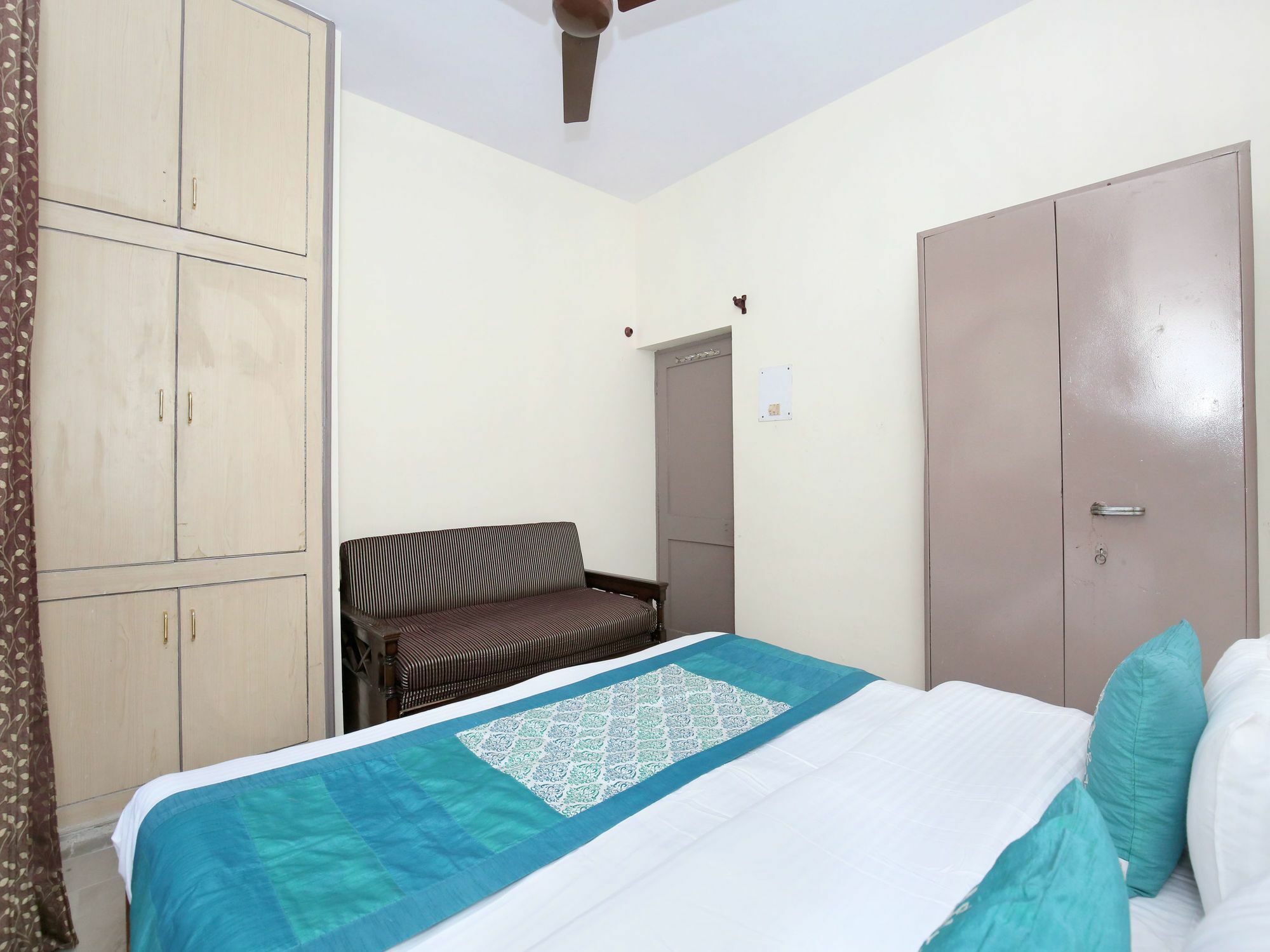 Elegant 3Bhk Abode In Shoghi, Shimla Appartement Buitenkant foto