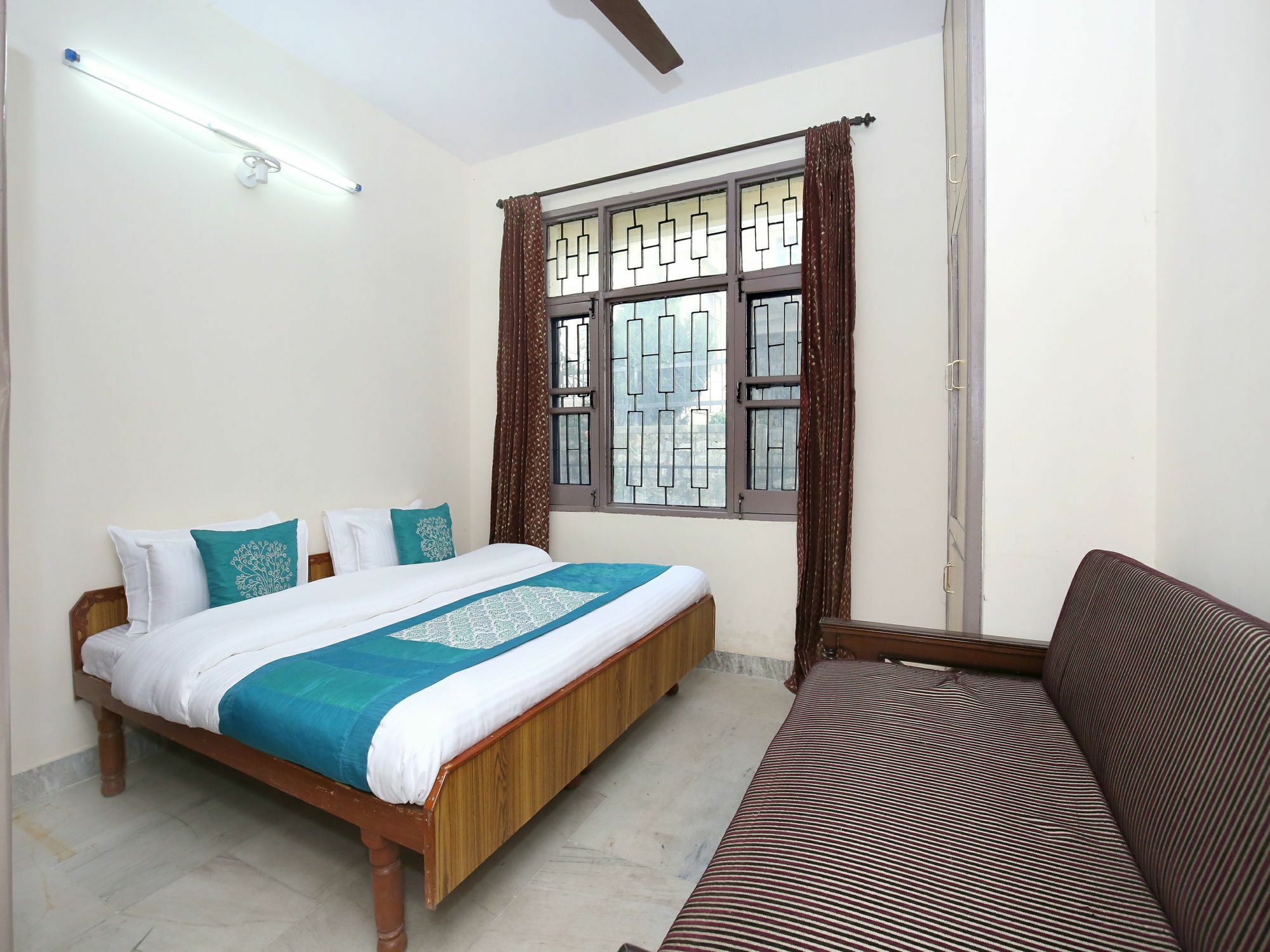 Elegant 3Bhk Abode In Shoghi, Shimla Appartement Buitenkant foto